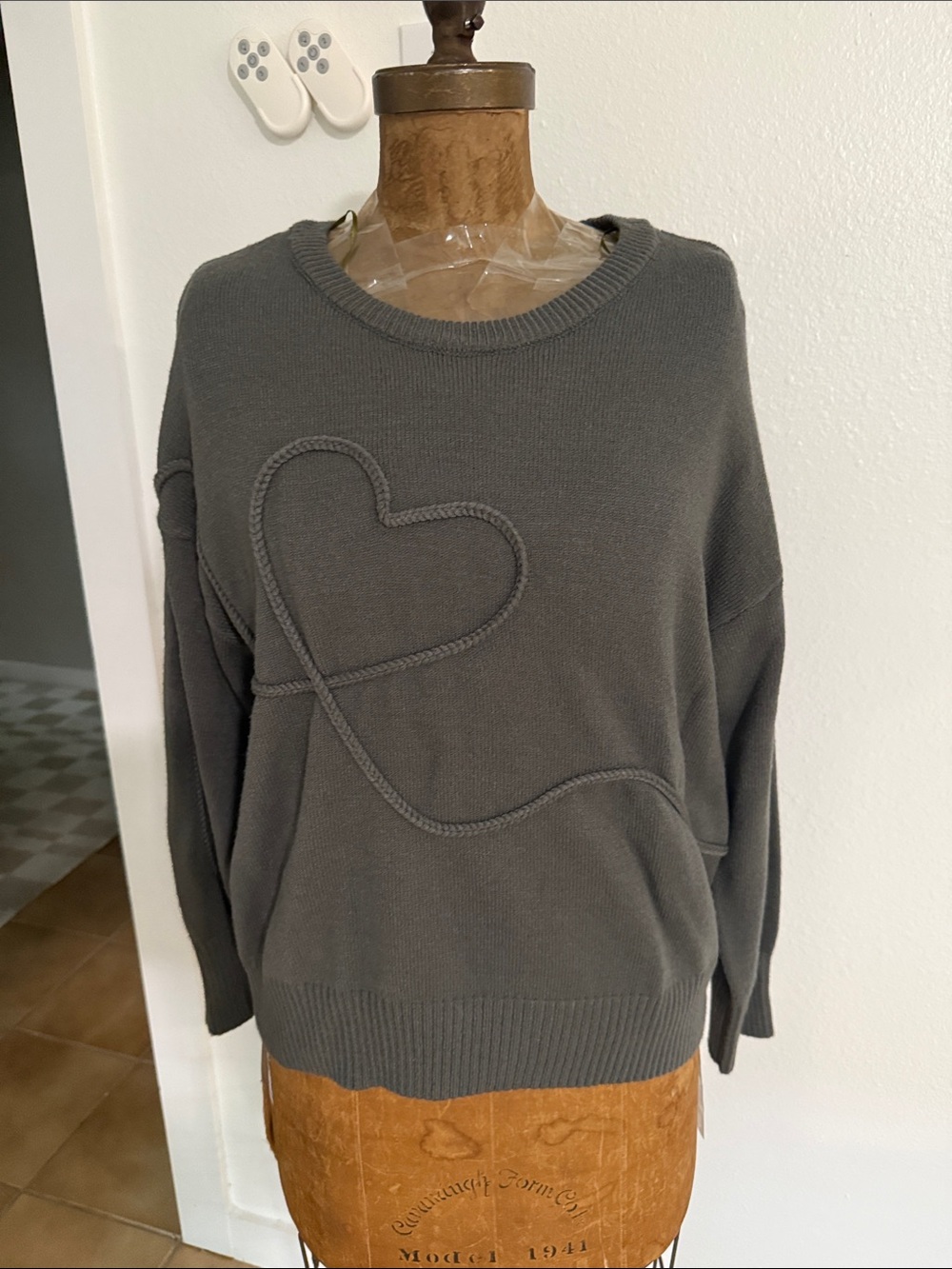 NWT Adrienne Vittadini Women's Green Heart-Detail Knit Sweater Size PXL